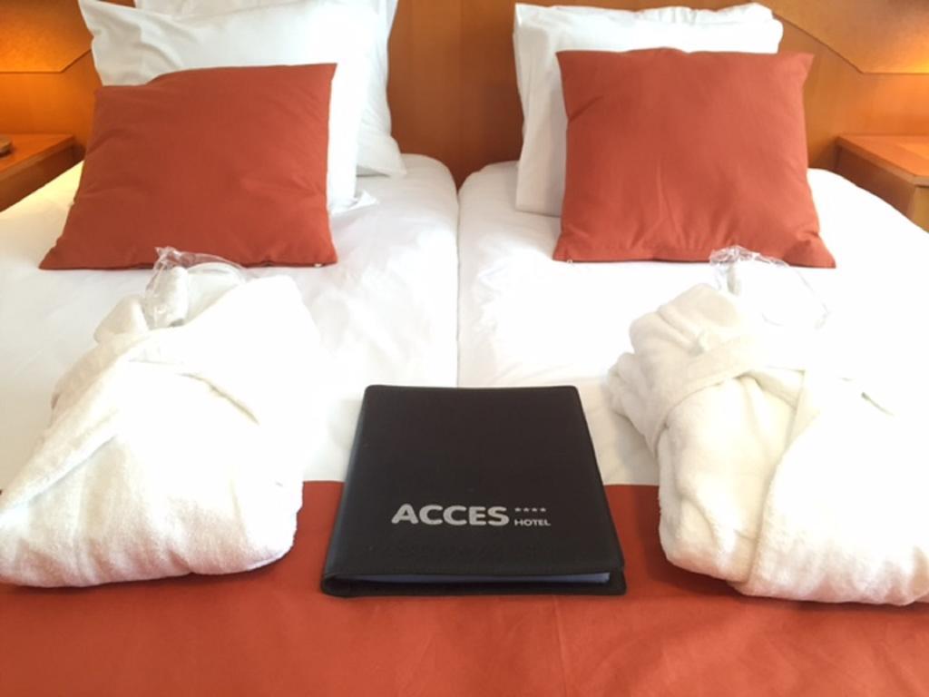 Acces Hotel Oostende Buitenkant foto